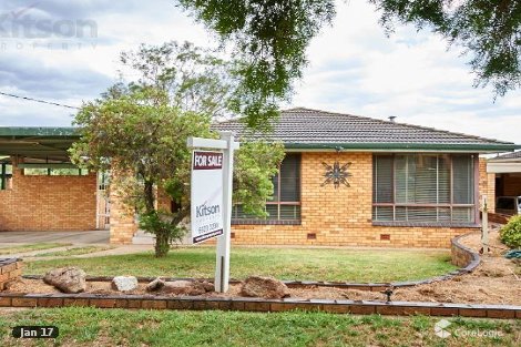 18 Fairbairn Cres, Kooringal, NSW 2650