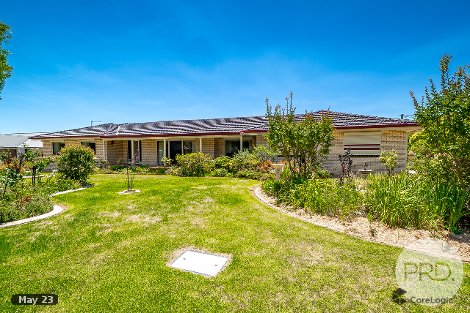 34 Balmoral Cres, Lake Albert, NSW 2650