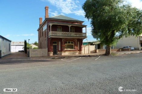 37 First St, Quorn, SA 5433