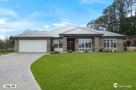 19 Young Rd, Moss Vale, NSW 2577