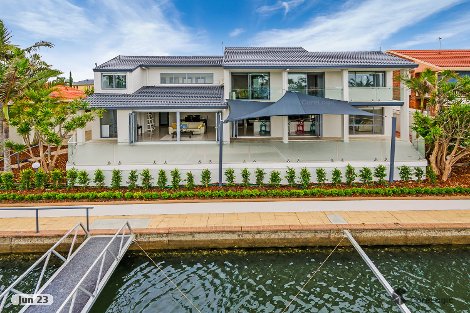 5 Pebble Beach Dr, Runaway Bay, QLD 4216