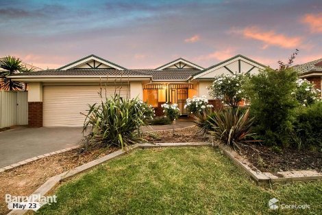 11 Genoa Gr, Pakenham, VIC 3810