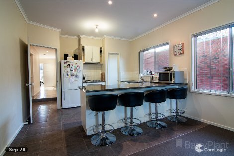 2/1 Marnie Rd, Kennington, VIC 3550