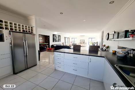 16 Amar Ct, Waggrakine, WA 6530