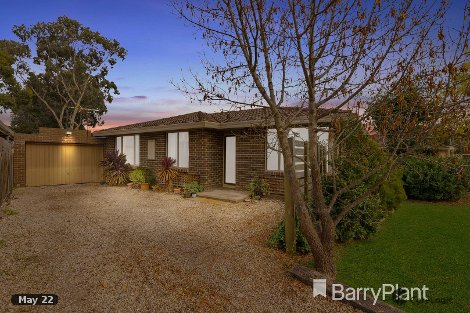 93 First Ave, Melton South, VIC 3338