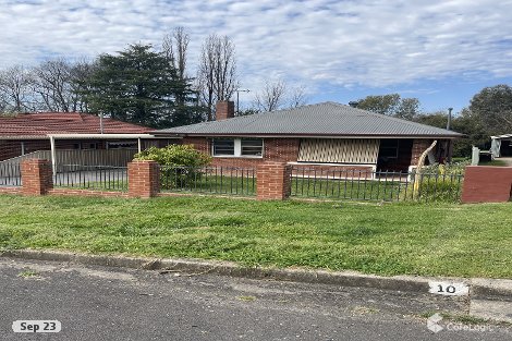 8 Clunie Ave, Tumut, NSW 2720