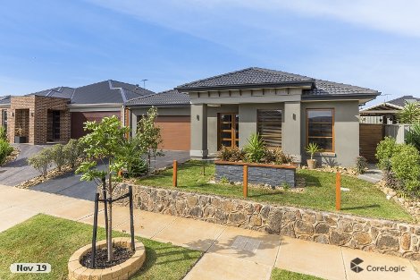 7 Lomandra Ave, Maddingley, VIC 3340