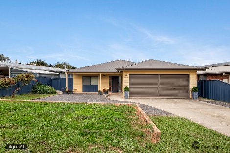 17 Young Cres, Tawonga South, VIC 3698