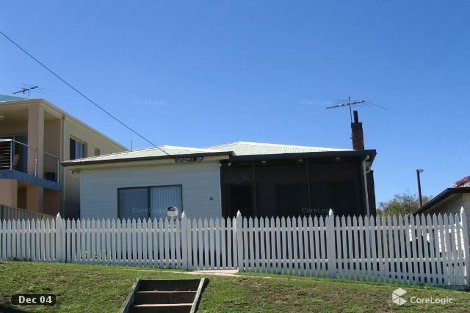 33 Beach Rd, Redhead, NSW 2290