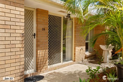 19 Fig Tree Ct, Oxenford, QLD 4210