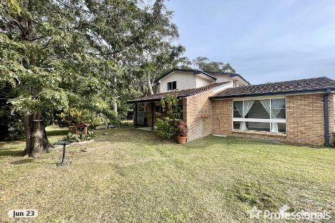 1/3 Brodie Cl, Bomaderry, NSW 2541
