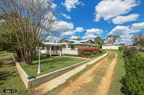 7 Albert St, Crows Nest, QLD 4355