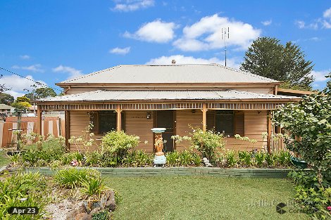 30 Brewster St, Woodend, VIC 3442