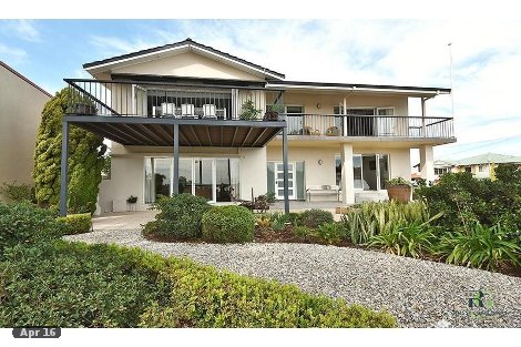 2 Thurloe St, Bicton, WA 6157