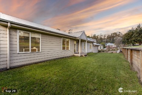 35 Robertson Rd, Kinglake, VIC 3763