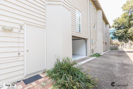 3/4 Timbin Rd, Point Lookout, QLD 4183