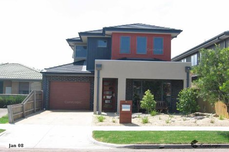 14 Monmouth St, Newport, VIC 3015