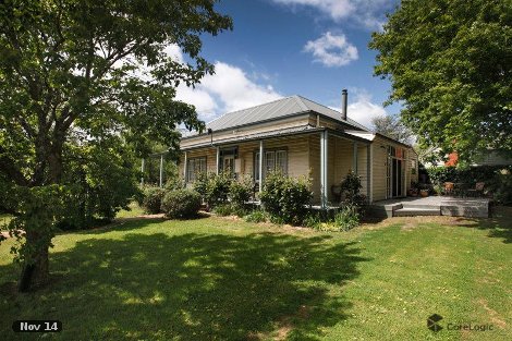 20 Forest St, Woodend, VIC 3442