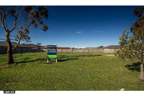 26 Sambur Rd, Tooradin, VIC 3980