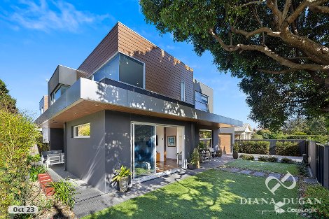 64 Raynes Park Rd, Hampton, VIC 3188