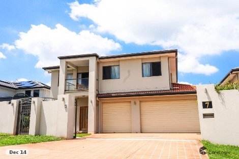 7 Golden Pl, Robertson, QLD 4109