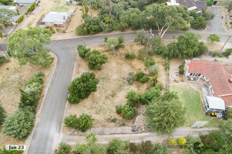 2 Beare St, Clare, SA 5453