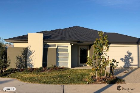 266 Egerton Dr, Aveley, WA 6069