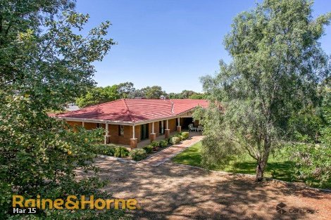 569 Kooringal Rd, Lake Albert, NSW 2650