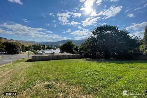 18 Cooper St, Omeo, VIC 3898