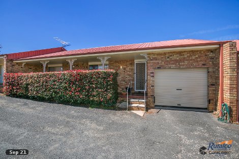 2/23 Balblair St, Guyra, NSW 2365