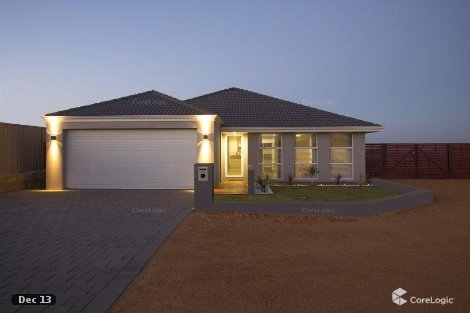 18 Shamrock St, Wandina, WA 6530