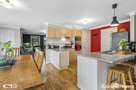 12 Village Green Dr, Kyneton, VIC 3444