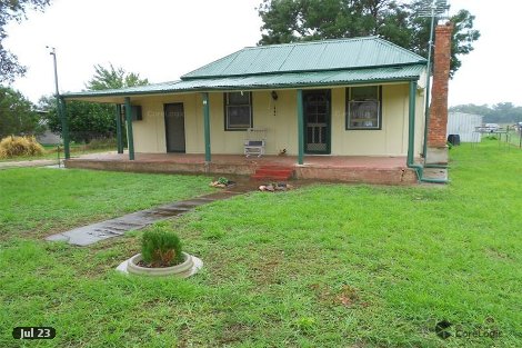 18 East St, Gooloogong, NSW 2805