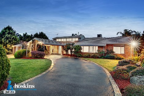 1 Fadaro Cres, Warrandyte South, VIC 3134