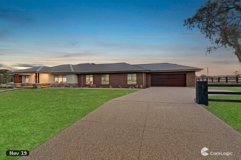 2 Stockmans Dr, Mansfield, VIC 3722