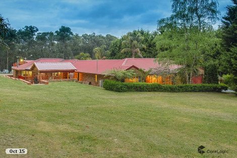 32 Bailey Rd, Cockatoo, VIC 3781