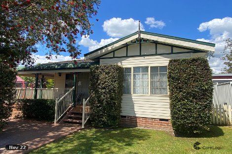 37 William St, The Oaks, NSW 2570