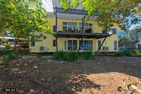 7 Island St, South Stradbroke, QLD 4216