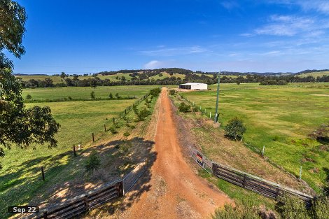 301 Henty Rd, Burekup, WA 6227