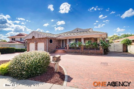 6 Ashcroft Cres, Monash, ACT 2904