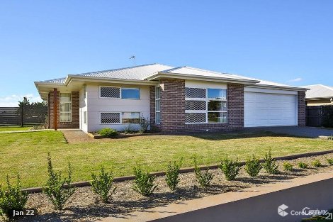 4 Fallon Dr, Middle Ridge, QLD 4350