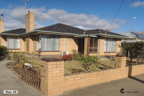 42 George St, Heyfield, VIC 3858