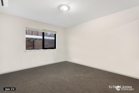 102/15-19 Mullenger Rd, Braybrook, VIC 3019