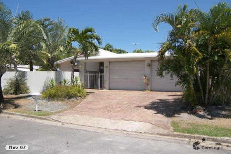 7 Mark Cl, Holloways Beach, QLD 4878