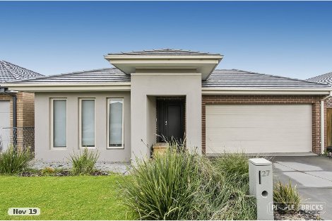 27 Lucinda Lane, Cranbourne North, VIC 3977