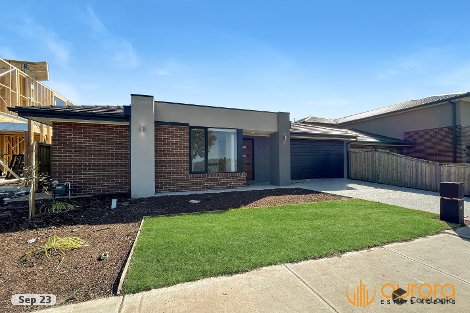 4 Surround Dr, Mambourin, VIC 3024