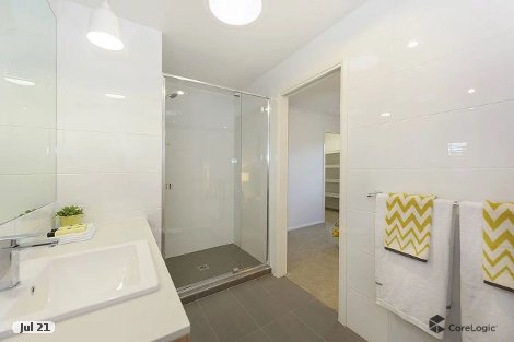 8/223a Mackenzie St, Centenary Heights, QLD 4350