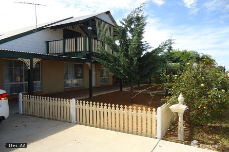 18 Half Moon Dr, Waggrakine, WA 6530