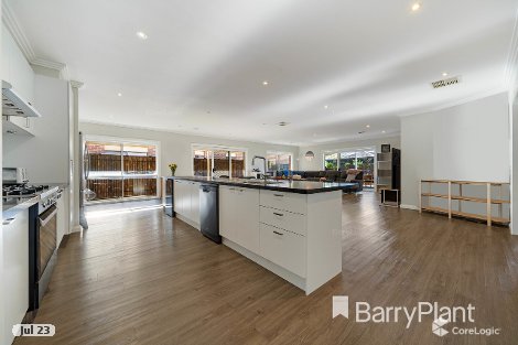 11 Boga Pl, Manor Lakes, VIC 3024