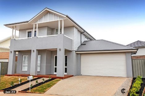 15 Mclaren Ch, Caroline Springs, VIC 3023